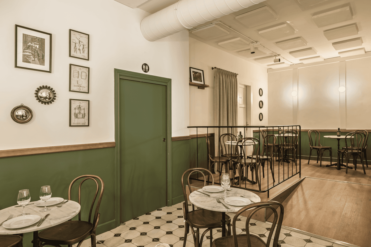 Bodega Dalmau - Interior View 7